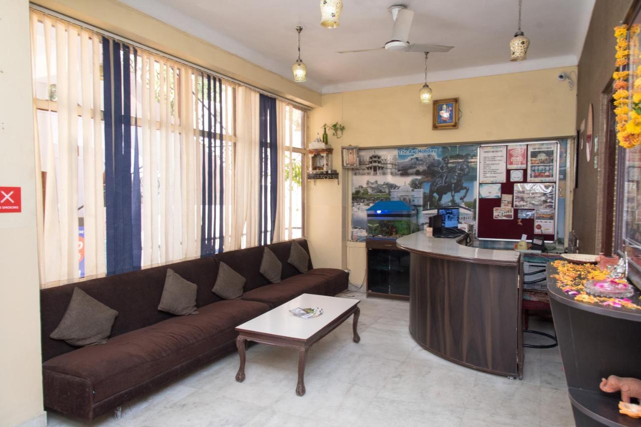 Oyo 14118 Hotel Kalika Palace Udaipur Kültér fotó